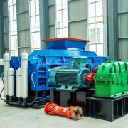 鵝卵石用什么制沙機(jī)好_對輥制砂機(jī)報價多少錢一臺